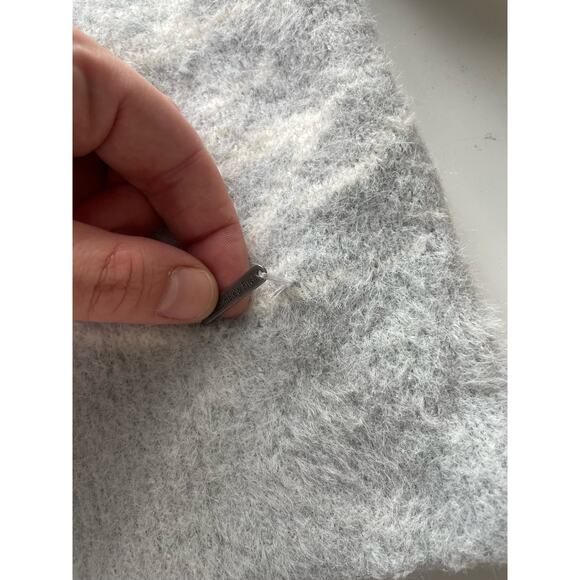 B1G2 FREE 🍁 Abercrombie & Fitch Cardigan Sweater Medium Gray Zebra Fuzzy Plush - Picture 8 of 9